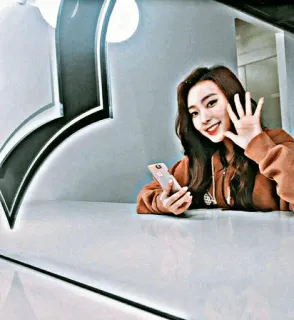 🌑 41038b59 femme, personne, salut, selfie, joyeux, intérieur telegram sticker