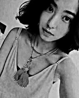 🐚 d8b0cec8 portrait, femme, collier, bijou, noir et blanc, féminin, fille telegram sticker