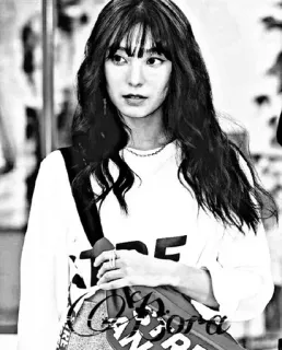 🐚 f592fac9 Ohora femme, asiatique, personne, célébrité telegram sticker