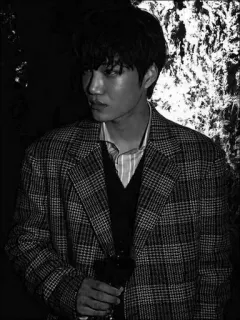 ▪ 37d8c93c Mann, Porträt, Schwarzweiß, Anzug, Jacke, Model, Mode telegram sticker