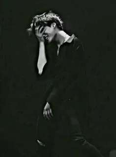 🕸 807dcda5 người đàn ông, trắng đen, buồn, chán nản, cảm xúc whatsapp sticker