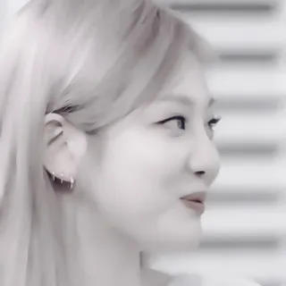 ☠️ 273ea163 donna, ritratto, orecchini, bionda, viso, ragazza whatsapp sticker