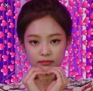 ☺️ 0f57017c Jennie Kim Дженни, Blackpink, K-pop, певица, сердце, любовь telegram sticker