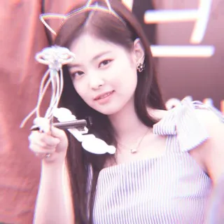 🍼 6d96ad0b Jennie kpop, jennie, blackpink, idol, sängerin, frau, katzenohren telegram sticker