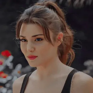 😐 559b1e33 wanita, potret, orang, perempuan, kecantikan, foto kepala telegram sticker