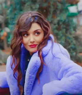 🌝 8015b924 wanita, potret, rambut keriting, lipstik merah, mantel biru, luar ruangan telegram sticker