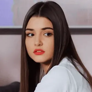 😕 95e1177e wanita, potret, kecantikan, orang, wajah, berambut cokelat telegram sticker