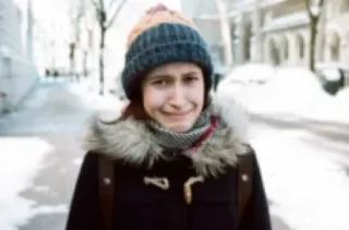 😒 78eef611 woman, winter, snow, city, hat, scarf, cold, coat whatsapp sticker