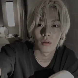 🌋 4c94b914 Person, Mann, Porträt, Nahaufnahme, Gesicht, Männlich telegram sticker