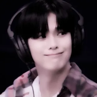 🤖 96525fa7 человек, мужчина, наушники, портрет telegram sticker