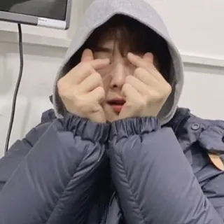 🐝 97a5df28 person, hoodie, love, heart, gesture, cute whatsapp sticker