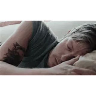 💤 bc01df24 นอนหลับ, ผู้ชาย, เตียง, รอยสัก, ในร่ม telegram sticker