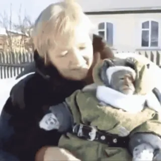 🥶 8f7c180a người, mùa đông, tuyết, khỉ, phụ nữ, lạnh, ngoài trời telegram sticker