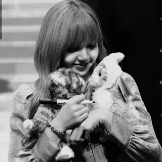 🗽 57c73077 Lisa zanger, beroemdheid, idool, Blackpink, Kpop telegram sticker