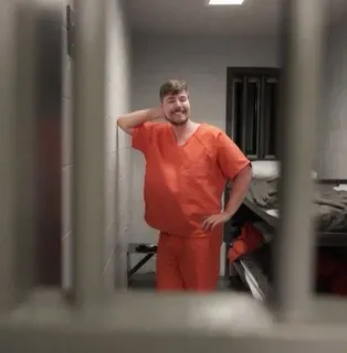 🌟 c7805406 MrBeast cárcel, naranja, prisión, MrBeast, youtuber telegram sticker