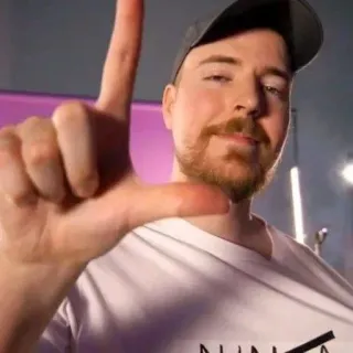 🌟 d37f0d85 MrBeast Youtuber, perdedor, gesto con la mano, viral, influencer, MrBeast telegram sticker