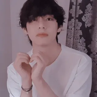 🐯 4202f425 kpop, 偶像, 可爱, 爱心, 歌手 telegram sticker