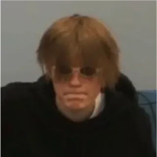 😎 9f9587f6 человек, солнцезащитные очки, подросток, портрет, в помещении telegram sticker