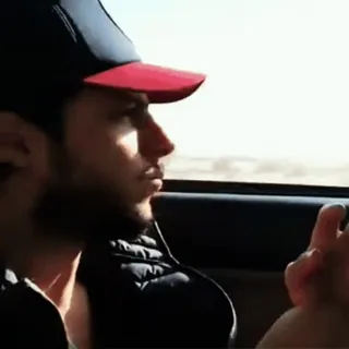 🎈 e34ef6f2 hombre, gesto ofensivo, dedo corazón, viajes whatsapp sticker