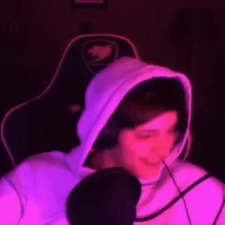 😁 56d33db7 telegram sticker