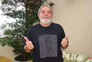 🎸 7495c91f homme, politique, portrait, pouce levé, lula telegram sticker