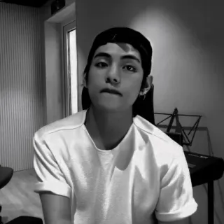 🎸 14b68ff1 V kpop, айдол, певец, V, BTS telegram sticker