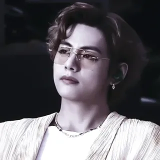 🎟 d70c242a V BTS, K-pop, cantor, moda, música telegram sticker