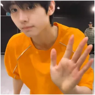 👋 ba3ea69f persona, kpop, hombre, naranja, mano whatsapp sticker