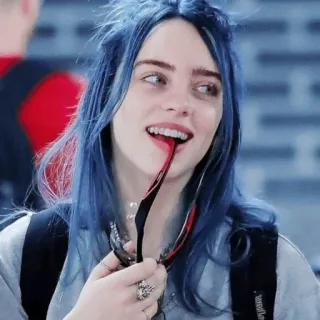 🌊 d9386457 Billie Eilish 빌리 아일리시, 음악가, 가수, 파란 머리, 팝스타 whatsapp sticker