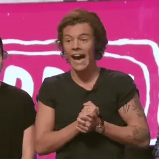 🥯 ec872379 Harry Styles นักดนตรี, นักร้อง, ผู้ชาย, คนดัง, ผมหยิก whatsapp sticker