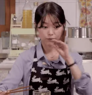 🥡 db2bc764 wanita, sumpit, memasak, orang, asia, makan telegram sticker