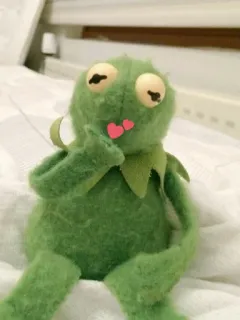 🐸 b9aad412 Kermit เคอร์มิท, กบ, หุ่น, น่ารัก, รัก, หัวใจ whatsapp sticker