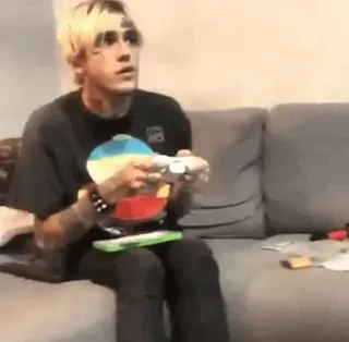 💙 028376b3 Lil Peep Lil Peep, แร็ปเปอร์, เกมเมอร์, วิดีโอเกม, เพลง, คนดัง telegram sticker