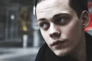 🕸 414f00fe Bill Skarsgård ator, retrato, homem, celebridade, pessoa telegram sticker