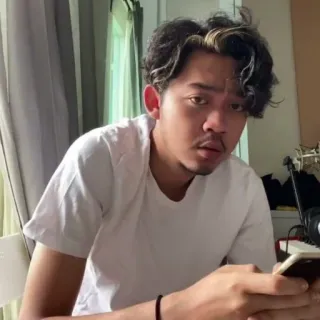 🙄 7effecd8 telegram sticker