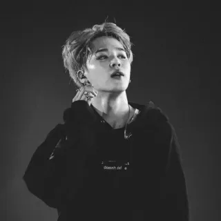 🌑 093a6d63 Doesn't delete homem, suor, cantor, moletom com capuz, preto e branco telegram sticker