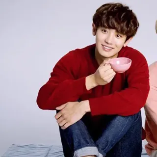 ☕️ e904f1d1 mann, koreanisch, tasse, rot, porträt, lächelnd telegram sticker