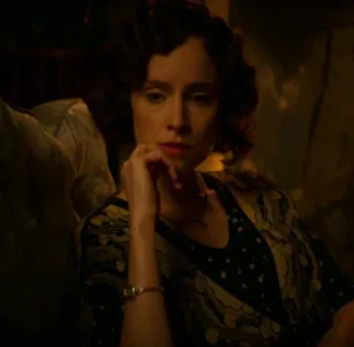 🤔 7f7f019e woman, portrait, person, vintage whatsapp sticker