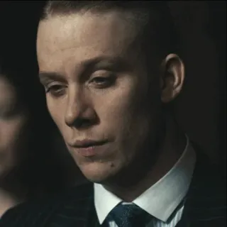 🚬 52344db2 John Shelby Peaky Blinders ジョン・シェルビー, ピーキー・ブラインダーズ, ジョー・コール, テレビ番組, ギャング, イギリス telegram sticker