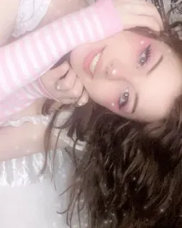 💕 24e26dcc portret, kobieta, dziewczyna, makijaż, oczy, różowy telegram sticker