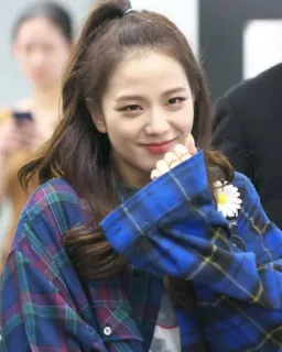 😂 0094feb8 ผู้หญิง, เสื้อลายสก็อต, ลำลอง, ภาพบุคคล, ยิ้ม, สนามบิน telegram sticker