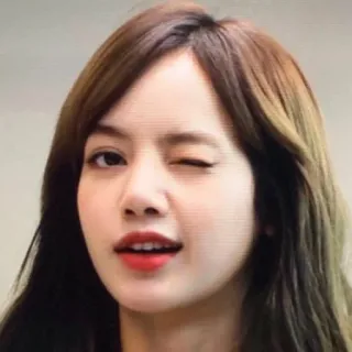 😉 193c0396 Lisa Лиса, подмигивает, женщина, человек, азиатка, женщина, K-Pop telegram sticker