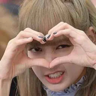 😚 56d39932 сердце, любовь, женщина, девушка, жест, портрет telegram sticker