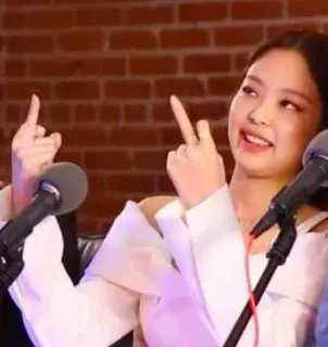 🖕 edd3f270 средний палец, оскорбительный жест, грубый, женщина, человек, телешоу, оскорбительный, жест рукой telegram sticker