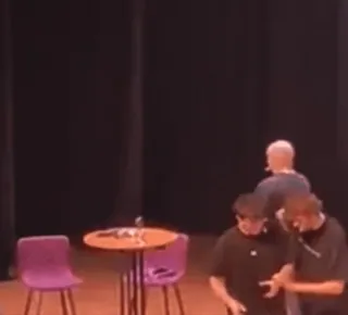 🚪 8169a0ad whatsapp sticker