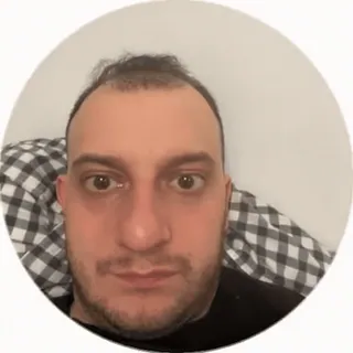 😳 a6cbcb59 osoba, mężczyzna, selfie, twarz, portret whatsapp sticker