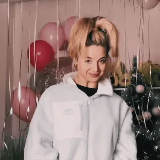 ✌️ f4bb3723 telegram sticker