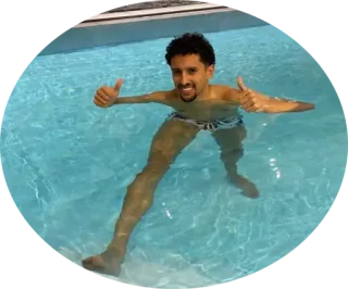 👍 60a8f42a natation, pouce levé, piscine, eau, homme, été whatsapp sticker