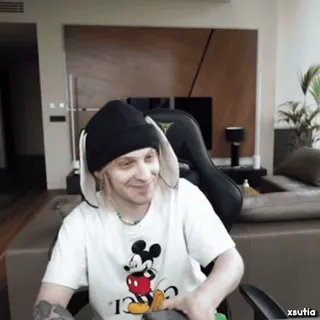 😁 fdd740c6 telegram sticker