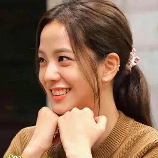 🐤 e0295af0 Jisoo kpop, piosenkarz, idol, aktorka, azjatycka, uśmiech, kobieta, portret telegram sticker